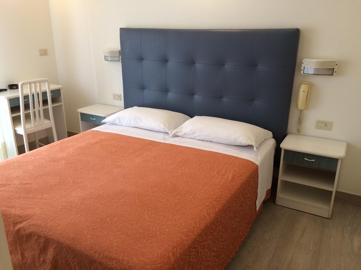 Hotel Pigalle Riccione Exteriér fotografie