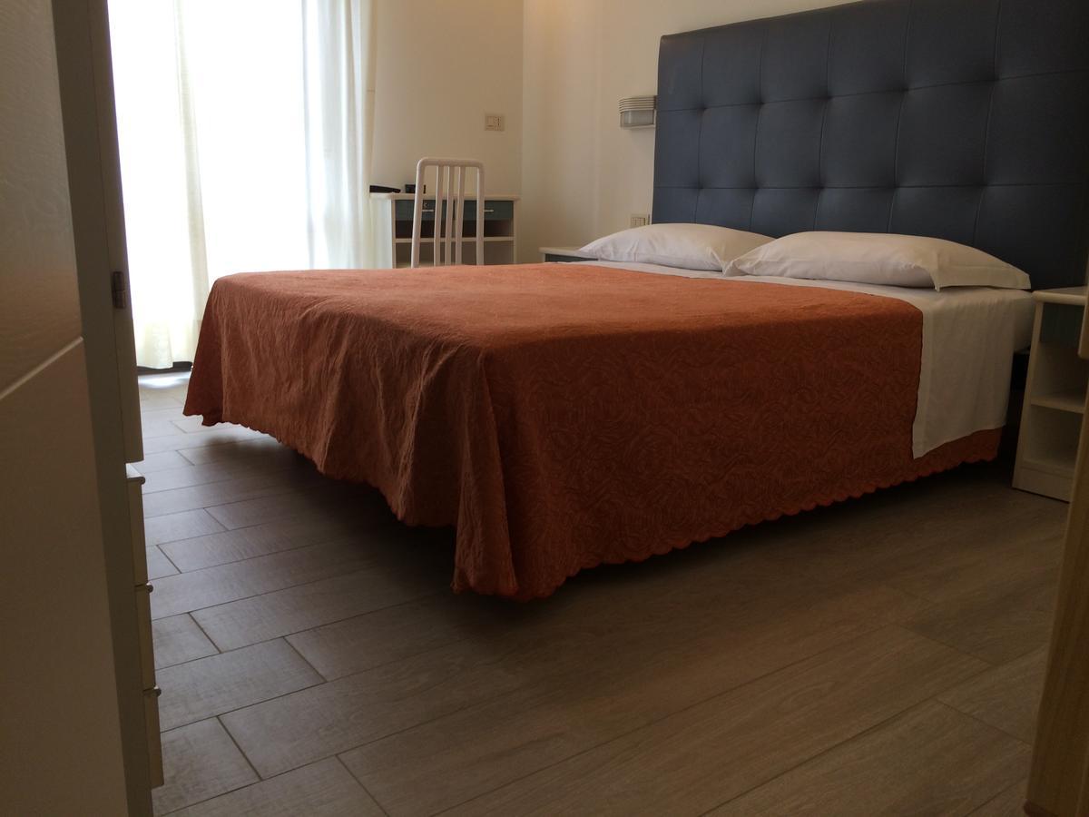 Hotel Pigalle Riccione Exteriér fotografie